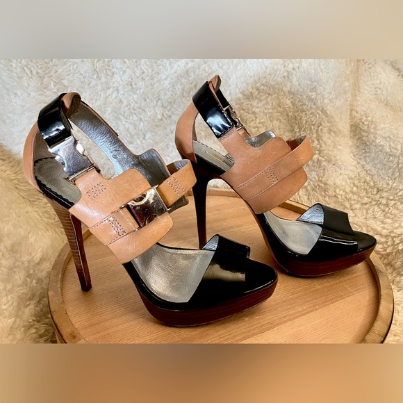 Report Signature Black Tan Platform Stilettos Leather Buckle Size 7 - Picture 2 of 12